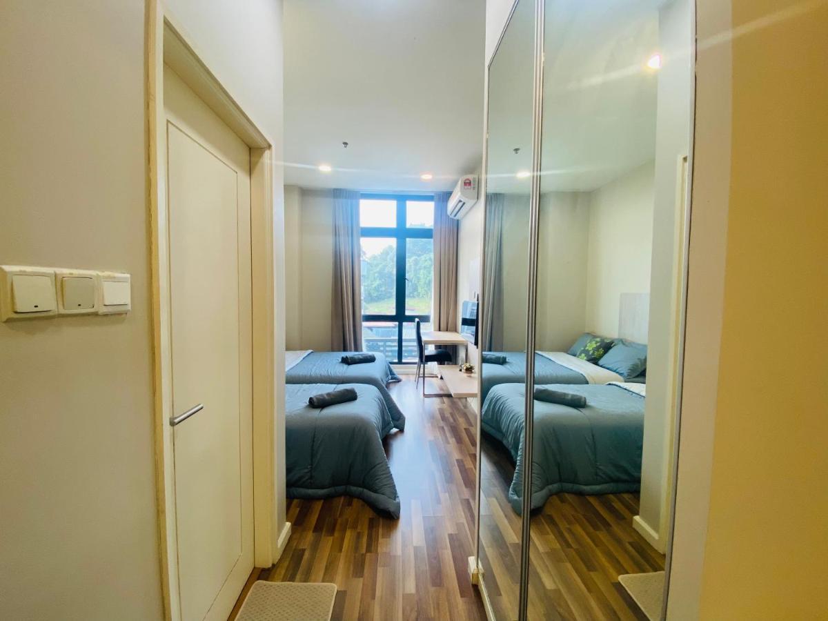 @ Uss & Car Apartment *